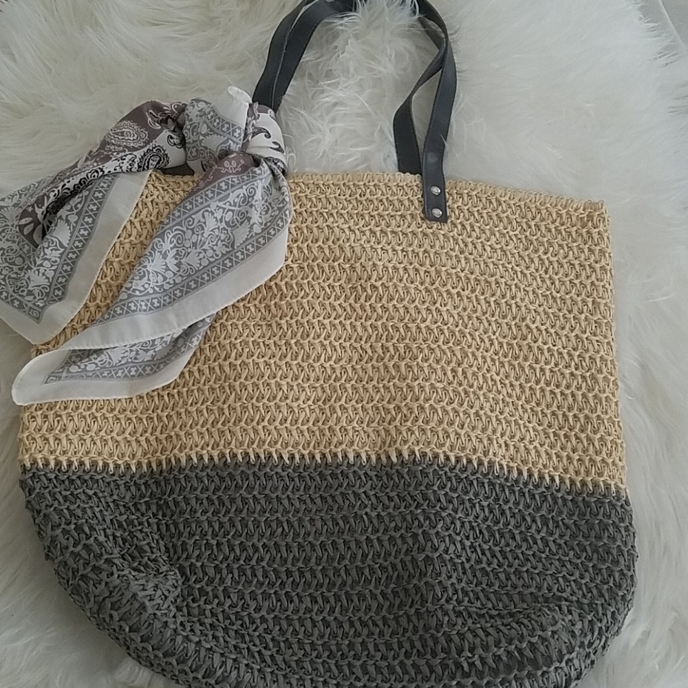 Grey & Cream Straw Tote